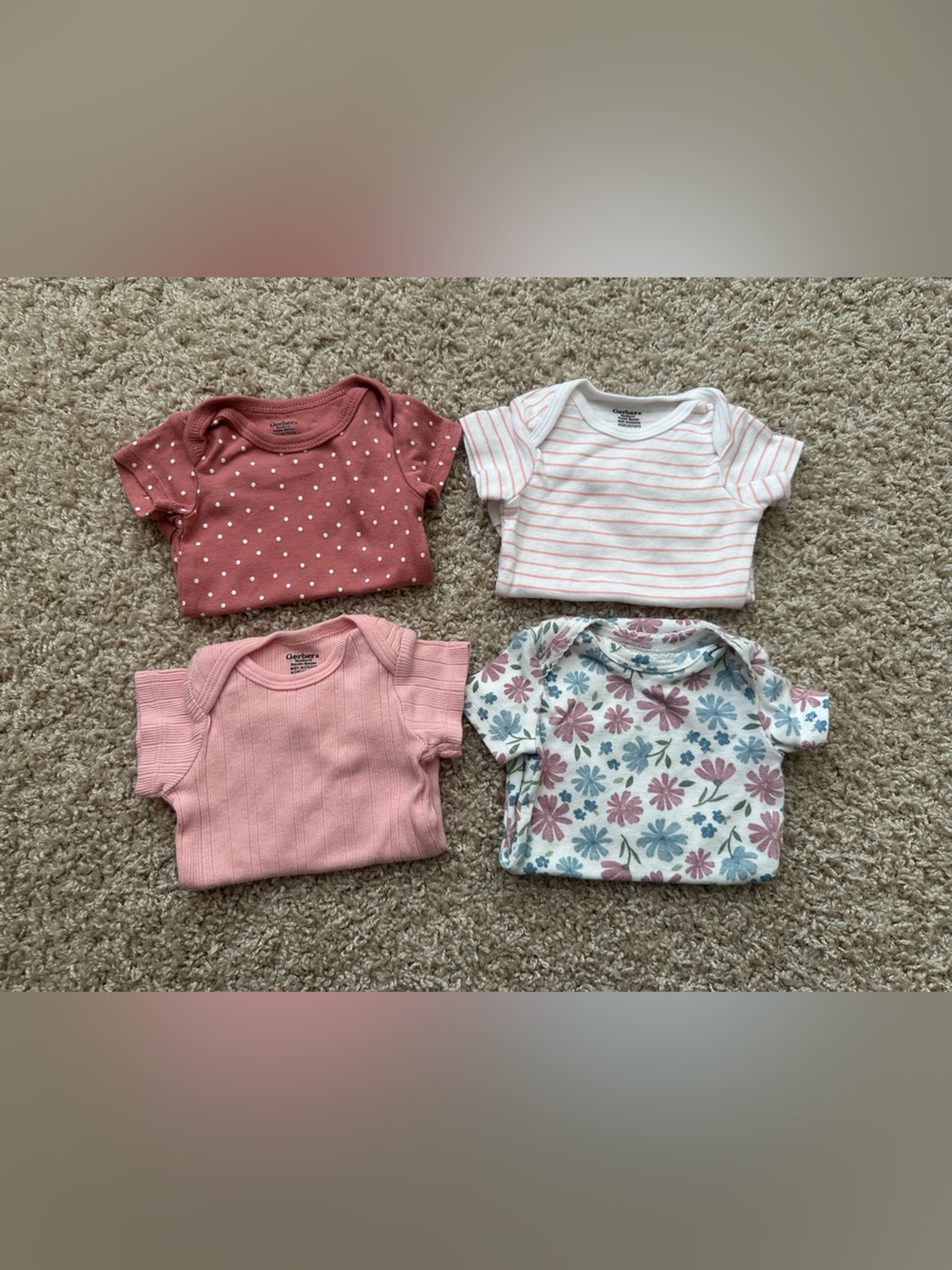 Newborn baby onesies